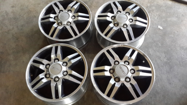 Isuzu ก้ามปู ขอบ 16