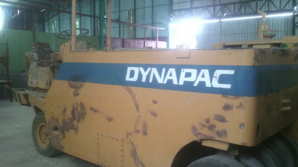 รถบดล้อยาง9ล้อ DYNAPAC..เล่มทะเบียนพร้อมโอน...รถใช้งานปกติ รถสภาพดี..