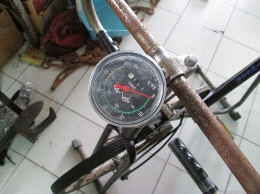 จักรยาน  ออกกำลังกาย   แบบสมัยเก่า   สภาพดีครบ  จบเลยครับ