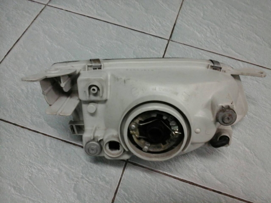 ไฟหน้า ไฮทอร์ค ข้างซ้าย ของใหม่600บาท อยู่ดอนเมืองTEL0890671028 ID line arnat1028