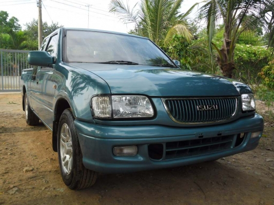 Isuzu Dragon spacecab 3.0 ปี2001