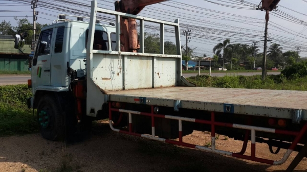 IZUZU FRR 195  หกล้อ ยาว7.2  ปี55 สวยเดิม ค.แน่นๆ  ติดเครน 3ตัน ยางเต็ม 7เส้น