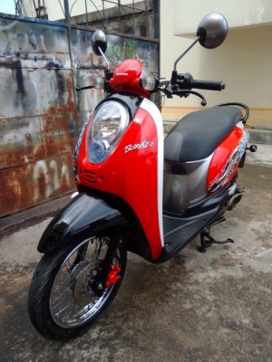 Honda Scoopy-i สีแดง-ดำ ลายแอคทีฟบอย สวยๆประหยัดน้ำมัน ราคาถูกครับ