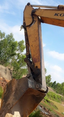 ขายรถขุดแบ็ค KOMATSU 200-3 เอกสารอินวอยซ์ เก่านอก บูมสวย เครื่องดี ทำงานได้ สภาพเดิมสวย ทำงานดี