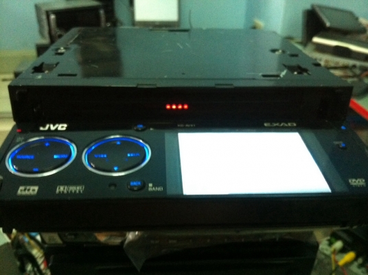 JVD EXAD KD-AVX1 24Bit 4V รุ่นท็อป จอ3.5นิ้ว DVD VCD MP3 CD FMคลื่นไทย หน้าจอไฟฟ้า ปรับระดับได้4ระดับ ปรีเอ้า4ชุด AUX1ชุด Camera in 1ชุด Camera out 1ชุด Digital out 1ช่อง เครื่องศูนย์ไทย มือ2 พร้อมรีโมท