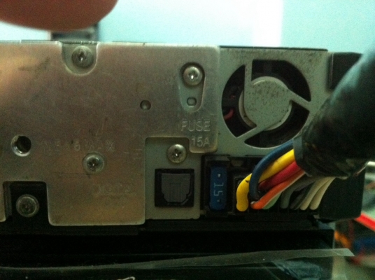 JVD EXAD KD-AVX1 24Bit 4V รุ่นท็อป จอ3.5นิ้ว DVD VCD MP3 CD FMคลื่นไทย หน้าจอไฟฟ้า ปรับระดับได้4ระดับ ปรีเอ้า4ชุด AUX1ชุด Camera in 1ชุด Camera out 1ชุด Digital out 1ช่อง เครื่องศูนย์ไทย มือ2 พร้อมรีโมท