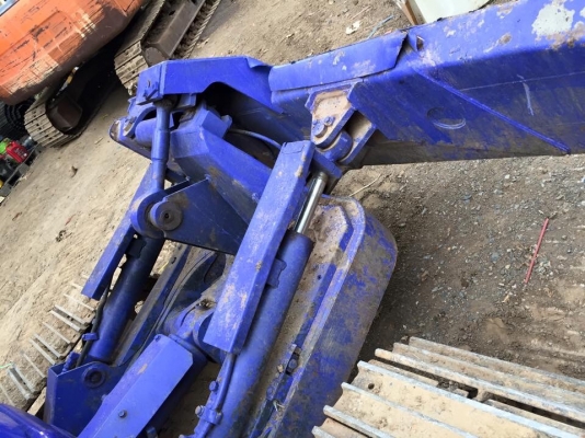 ขายรถขุดKOMATSU. Pc75uu  ใบดันปรับได้รอบทิศ ติดต่อนิวส์ 083-4953407