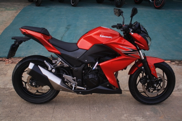 __Z250 ปี2013 สีแดง สภาพเยี่ยม 109,000 ฿__