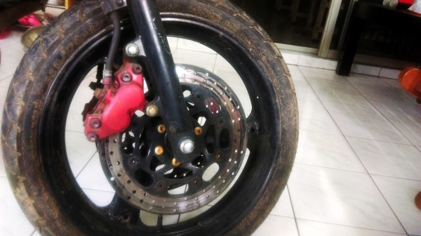 ลดราคา ขายเป็นอะไหล่ครับ Yamaha FZR400 เครื่องไม่ติด กล่องเสีย อินวอยเครื่อง 8,000.- ไม่รวมส่ง ลดราคา ขายเป็นอะไหล่ครับ Yamaha FZR400 เครื่องไม่ติด กล่องเสีย อินวอยเครื่อง 8,000.- ไม่รวมส่ง