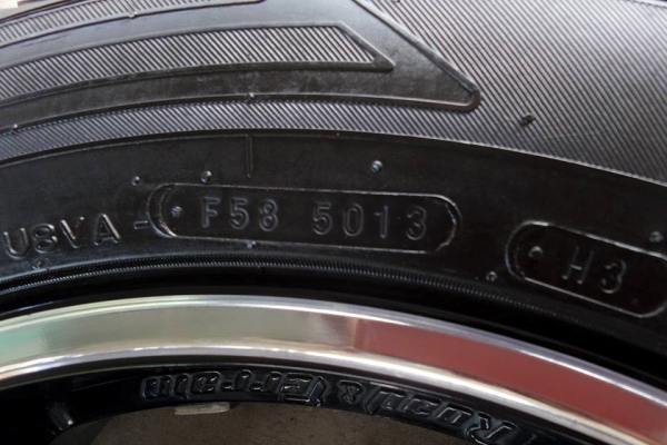 Lenso 20x9 ET+20 ยางนันกังปี13 265/50R20 ยกชุดเพียง19500บาท Lenso 20x9 ET+20 ยางนันกังปี13 265/50R20 ยกชุดเพียง19500บาท