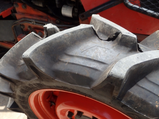 รถไถ Kubota M7040 70แรง 2เพลา 4*4 พร้อมดันหน้า