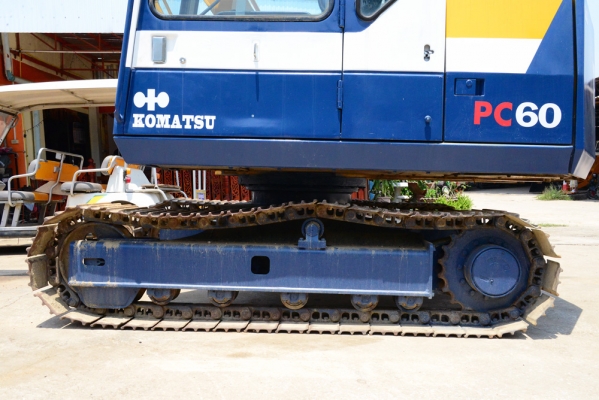 KOMATSU PC60-6 KOMATSU PC60-6