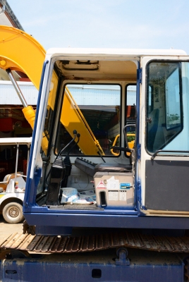 KOMATSU PC60-6 KOMATSU PC60-6