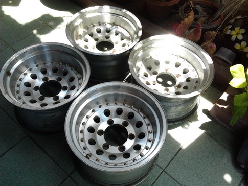 ล้อหยดนํ้า 6/139 ขอบ15 กว้าง8.5 ET-28 สวยๆ 1ชุด