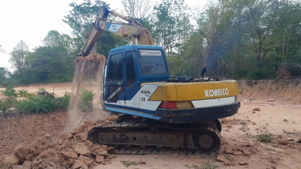 ขายรถตักแบ็คโค SK100-3 มาร์คทรี เก่านอก ไฟฟ้าเต็มช่วงล่างแน่น เอวแน่นบูมสวยเดิม สภาพพร้อม ทำงานดีไม่โหลดเอกสารอินวอยซ์ แอร์เย็น พร้อมลงลุยงาน