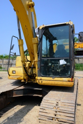 KOMATSU PC130-6 KOMATSU PC130-6