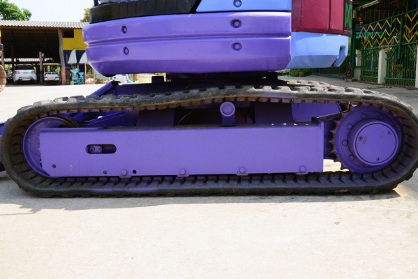 KOMATSU PC28UU KOMATSU PC28UU