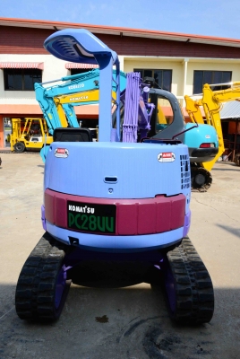 KOMATSU PC28UU KOMATSU PC28UU