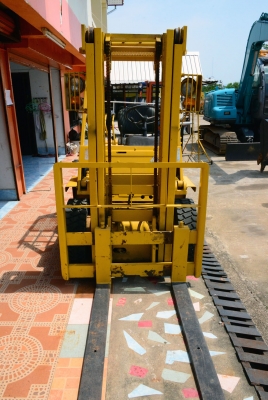 KOMATSU FG25-7 KOMATSU FG25-7