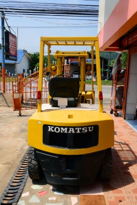 KOMATSU FG25-7 KOMATSU FG25-7
