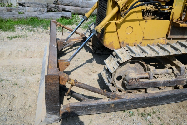 รถดันดิน MITSUBICHI BD2F รถดันดิน MITSUBICHI BD2F