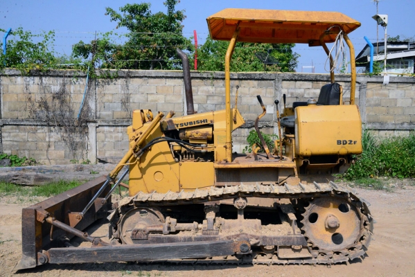 รถดันดิน MITSUBICHI BD2F