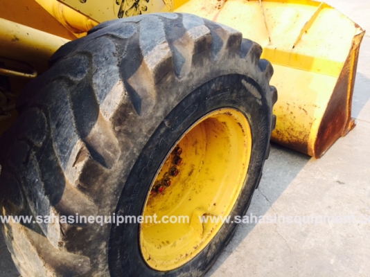 รถตัก ยี่ห้อ KOMATSU รุ่น WA150-1 S/N 30266 บจก.สหสินอีควิปเม้นท์ โทร.081-5851880, 02-5168100-1 www.sahasinequipment.com