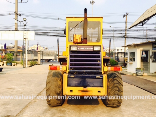 รถตัก ยี่ห้อ KOMATSU รุ่น WA150-1 S/N 30266 บจก.สหสินอีควิปเม้นท์ โทร.081-5851880, 02-5168100-1 www.sahasinequipment.com