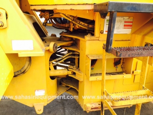 รถตัก ยี่ห้อ KOMATSU รุ่น WA150-1 S/N 30266 บจก.สหสินอีควิปเม้นท์ โทร.081-5851880, 02-5168100-1 www.sahasinequipment.com