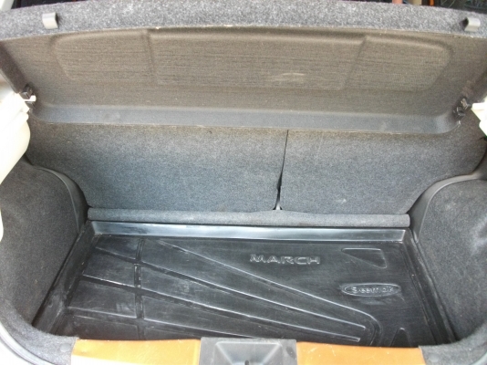 ขาย นิสสันมาร์ช สวยพร้อมใช้ ไม่แพง