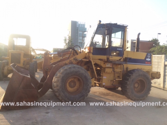 รถตัก ยี่ห้อ KOMATSU รุ่น WA300-1 S/N 305XX บจก.สหสินอีควิปเม้นท์ โทร.081-5851880, 02-5168100-1 www.sahasinequipment.com