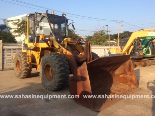 รถตัก ยี่ห้อ KOMATSU รุ่น WA300-1 S/N 305XX บจก.สหสินอีควิปเม้นท์ โทร.081-5851880, 02-5168100-1 www.sahasinequipment.com