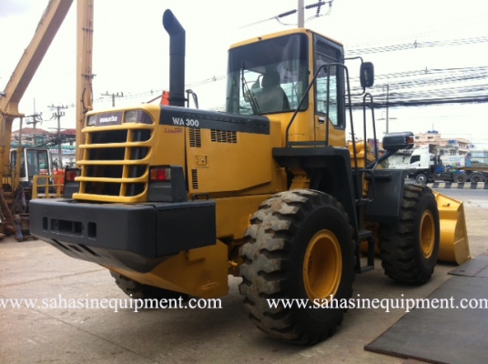 รถตัก ยี่ห้อ KOMATSU รุ่น WA300-3E S/N 531XX บจก.สหสินอีควิปเม้นท์ โทร.081-5851880, 02-5168100-1 www.sahasinequipment.com