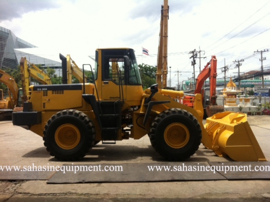 รถตัก ยี่ห้อ KOMATSU รุ่น WA300-3E S/N 531XX บจก.สหสินอีควิปเม้นท์ โทร.081-5851880, 02-5168100-1 www.sahasinequipment.com