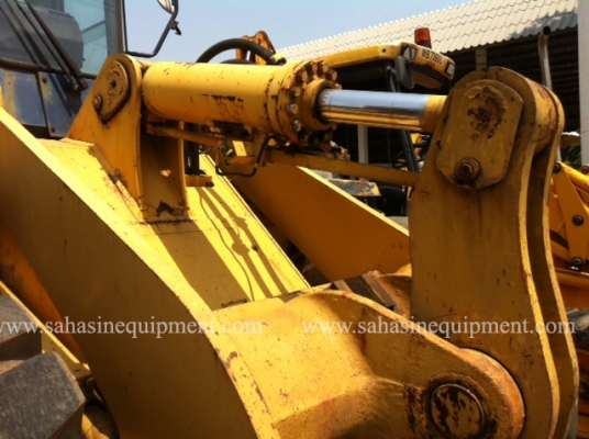 รถตัก ยี่ห้อ KOMATSU รุ่น WA350-1 S/N 208XX บจก.สหสินอีควิปเม้นท์ โทร.081-5851880, 02-5168100-1 www.sahasinequipment.com