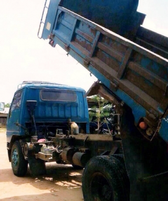 **389,000 บ.ต่อรอง/// 6ล้อดั้มดิน MITSU CANTER-115 **ขาย MITSUBISHI CANTER-115 6ล้อดั้มดิน MITSU CANTER FE449E-TA 4D34-TA 115แรง เกียร์สั้น รถห้างแท้ ปี38 จดใหม่ ปี47 เครื่องเดิม เกียร์เดิม เครื่องดี แน่นดี แรงดี ครับ เกียร์สั้น เข้าง่าย ไม่หลุด ช่วงล่างใ