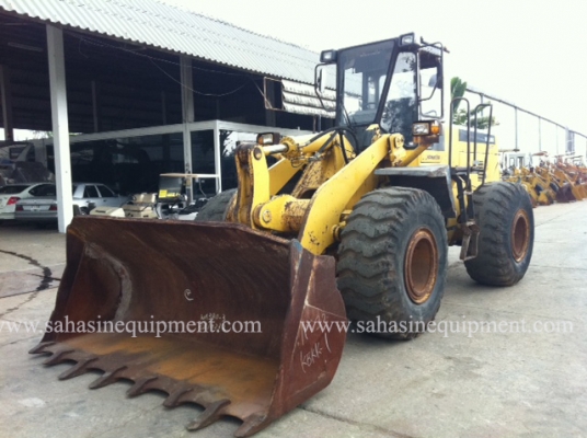 รถตัก ยี่ห้อ KOMATSU รุ่น WA380-3E S/N 102XX บจก.สหสินอีควิปเม้นท์ โทร.081-5851880, 02-5168100-1 www.sahasinequipment.com
