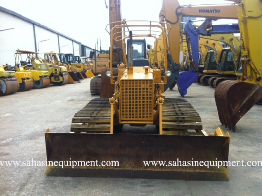 รถแทรคเตอร์ ยี่ห้อ KOMATSU รุ่น D20PL-5 นำเข้า บจก.สหสินอีควิปเม้นท์ โทร.081-5851880, 02-5168100-1 www.sahasinequipment.com