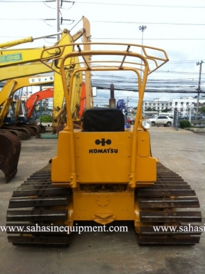 รถแทรคเตอร์ ยี่ห้อ KOMATSU รุ่น D20PL-5 นำเข้า บจก.สหสินอีควิปเม้นท์ โทร.081-5851880, 02-5168100-1 www.sahasinequipment.com