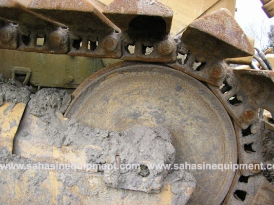 รถแทรคเตอร์ ยี่ห้อ CAT รุ่น D4E S/N 52X-0914 บจก.สหสินอีควิปเม้นท์ โทร.081-5851880, 02-5168100-1 www.sahasinequipment.com รถแทรคเตอร์ ยี่ห้อ CAT รุ่น D4E S/N 52X-0914 บจก.สหสินอีควิปเม้นท์ โทร.081-5851880, 02-5168100-1 www.sahasinequipment.com