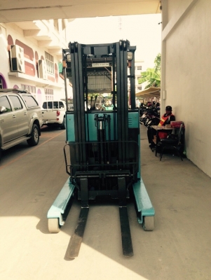 ขายรถโฟล์คลิฟท์ ไฟฟ้ายืนขับ ขนาด1.5 ตัน ขายรถโฟล์คลิฟท์ ไฟฟ้ายืนขับ ขนาด1.5 ตัน