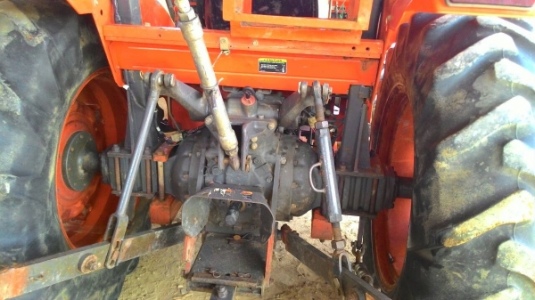 KUBOTA  M5000   พร้อมดันหน้า+ผาน6 ราคา 350,000 รถสภาพดี เครื่องดี   อ.แกลง จ.ระยอง  สอบถาม 0818618678 id  line=  carbonthai