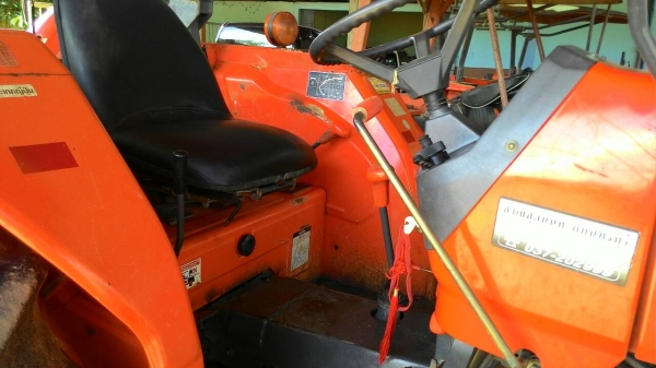 KUBOTA  M5000   พร้อมดันหน้า+ผาน6 ราคา 350,000 รถสภาพดี เครื่องดี   อ.แกลง จ.ระยอง  สอบถาม 0818618678 id  line=  carbonthai