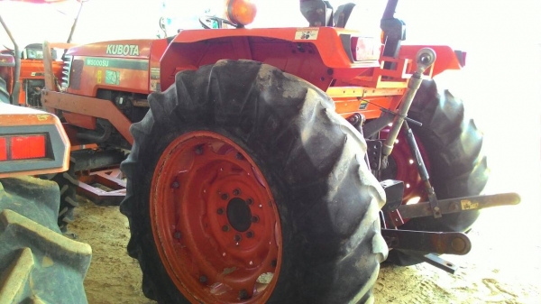 KUBOTA  M5000   พร้อมดันหน้า+ผาน6 ราคา 350,000 รถสภาพดี เครื่องดี   อ.แกลง จ.ระยอง  สอบถาม 0818618678 id  line=  carbonthai