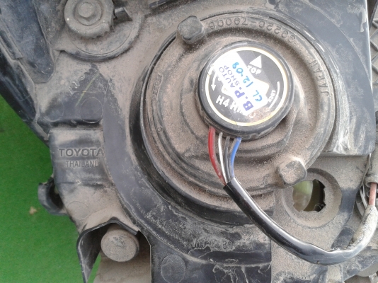 ไฟหน้า หลัง ยาลีส ขายทั้งหมด 1800.บาท