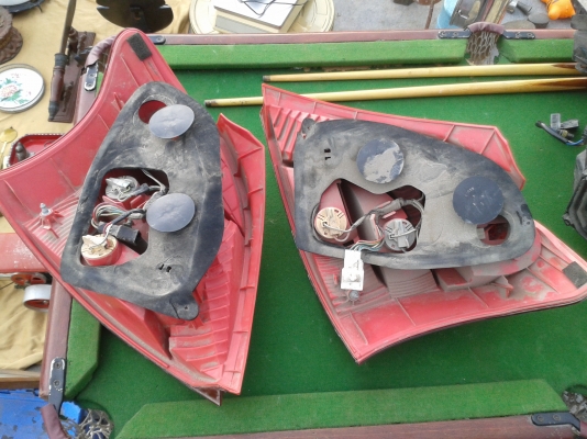 ไฟหน้า หลัง ยาลีส ขายทั้งหมด 1800.บาท