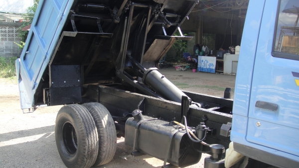 ISUZU NKR ดั๊ม3คิว เครื่อง4BE1(110แรง)เครื่องดี ดั๊มดี แอร์ ฟิล์ม เพาเวอร์ รถสวยพร้อมใช้