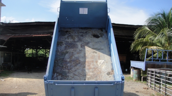 ISUZU NKR ดั๊ม3คิว เครื่อง4BE1(110แรง)เครื่องดี ดั๊มดี แอร์ ฟิล์ม เพาเวอร์ รถสวยพร้อมใช้