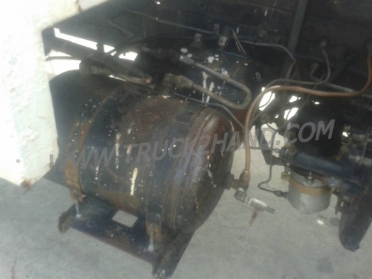 รถบรรทุกติดเครน ISUZU 6 ล้อ FTR12HA   เครน 3 ตัน ปีจดทะเบียน 2538