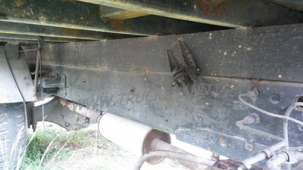 รถบรรทุกติดเครน ISUZU 6 ล้อ FTR12HA   เครน 3 ตัน ปีจดทะเบียน 2538